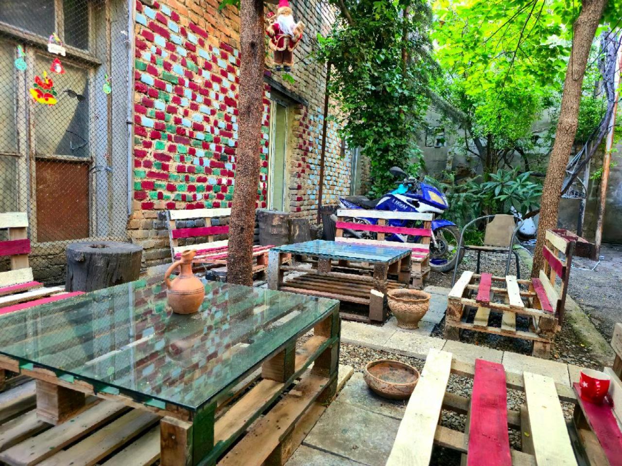 Colors Hostel Tbilisi Zewnętrze zdjęcie